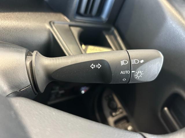 タント Ｘ　パノラマモニタ－対応　電動パーキング　片側電動スライドドア　プッシュボタンスタ－ト　コ－ナ－センサ－　衝突被害軽減ブレーキ　アイドリングストップ機能　シ－トヒ－タ－　ＬＥＤヘッドライト（14枚目）