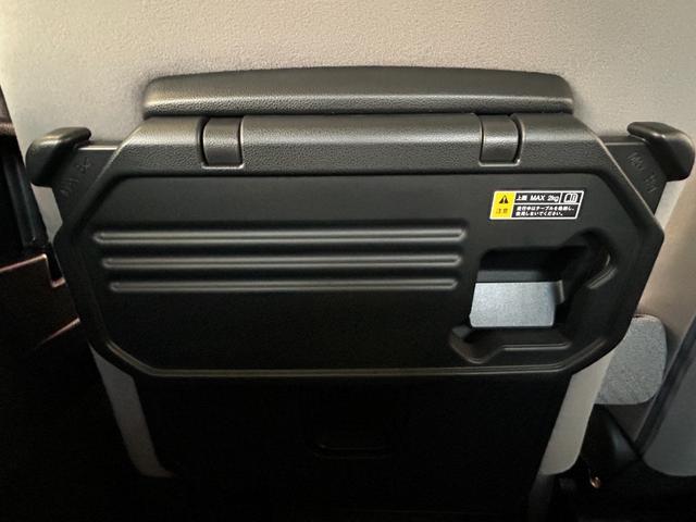 タント Ｘ　パノラマモニタ－対応　電動パーキング　片側電動スライドドア　プッシュボタンスタ－ト　コ－ナ－センサ－　衝突被害軽減ブレーキ　アイドリングストップ機能　シ－トヒ－タ－　ＬＥＤヘッドライト（30枚目）