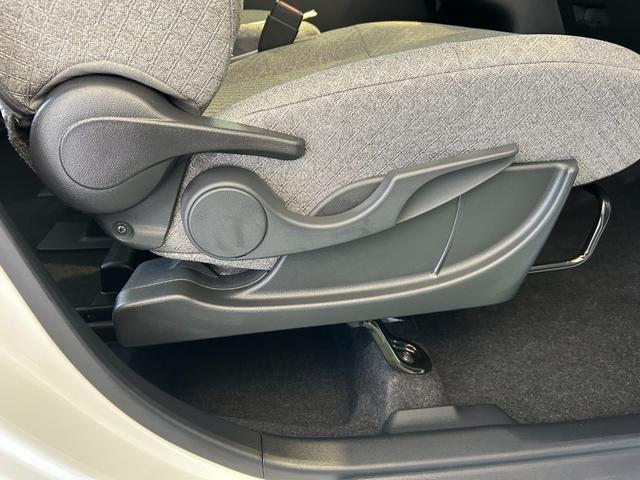 タント Ｘ　パノラマモニタ－対応　電動パーキング　片側電動スライドドア　プッシュボタンスタ－ト　コ－ナ－センサ－　衝突被害軽減ブレーキ　アイドリングストップ機能　シ－トヒ－タ－　ＬＥＤヘッドライト（40枚目）