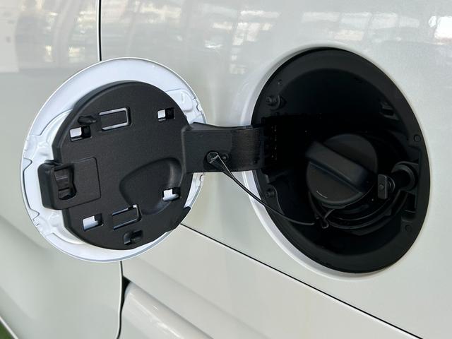 タント Ｘ　パノラマモニタ－対応　電動パーキング　片側電動スライドドア　プッシュボタンスタ－ト　コ－ナ－センサ－　衝突被害軽減ブレーキ　アイドリングストップ機能　シ－トヒ－タ－　ＬＥＤヘッドライト（56枚目）