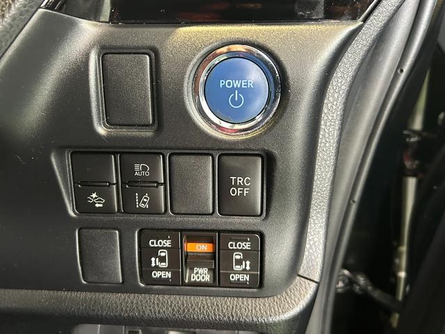 ヴォクシー ハイブリッドZS 煌II ナビ ETC プッシュボタンスタ-ト 衝突被害軽減ブレーキ 両側電動スライドドア シ-トヒ-タ- バックカメラ 3列シ-ト ハイブリッド LEDヘッドライト(16枚目)