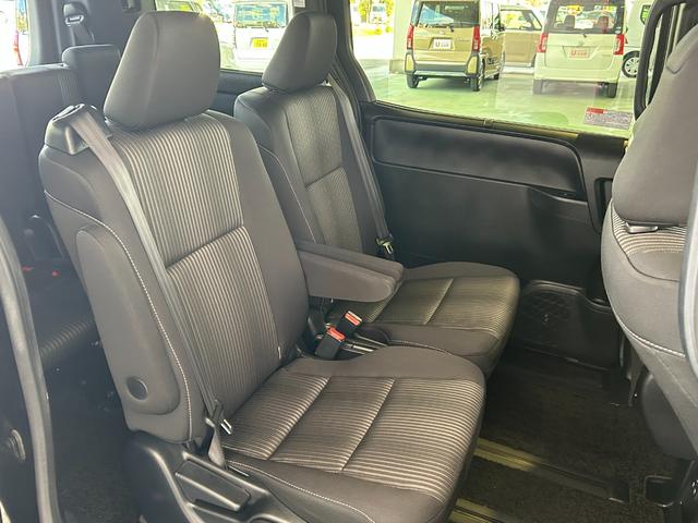 ヴォクシー ハイブリッドZS 煌II ナビ ETC プッシュボタンスタ-ト 衝突被害軽減ブレーキ 両側電動スライドドア シ-トヒ-タ- バックカメラ 3列シ-ト ハイブリッド LEDヘッドライト(30枚目)