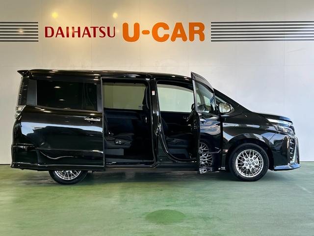 ヴォクシー ハイブリッドZS 煌II ナビ ETC プッシュボタンスタ-ト 衝突被害軽減ブレーキ 両側電動スライドドア シ-トヒ-タ- バックカメラ 3列シ-ト ハイブリッド LEDヘッドライト(39枚目)