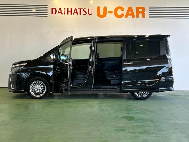 ヴォクシー ハイブリッドZS 煌II ナビ ETC プッシュボタンスタ-ト 衝突被害軽減ブレーキ 両側電動スライドドア シ-トヒ-タ- バックカメラ 3列シ-ト ハイブリッド LEDヘッドライト(41枚目)