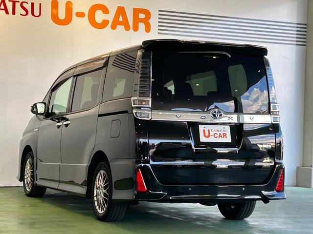 ヴォクシー ハイブリッドZS 煌II ナビ ETC プッシュボタンスタ-ト 衝突被害軽減ブレーキ 両側電動スライドドア シ-トヒ-タ- バックカメラ 3列シ-ト ハイブリッド LEDヘッドライト(44枚目)