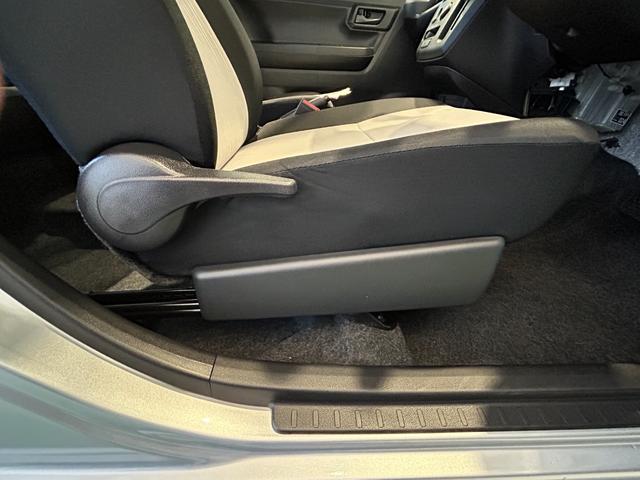 ミライース Ｌ　ＳＡＩＩＩ　ディスプレイオーディオ　衝突被害軽減ブレーキ　コ－ナ－センサ－　オ－トハイビ－ム　アイドリングストップ機能（25枚目）