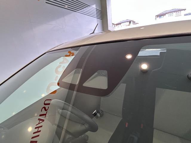 ミライース Ｘ　ＳＡＩＩＩ　コ－ナ－センサ－　オ－トハイビ－ム　アイドリングストップ機能　衝突被害軽減ブレーキ　ＬＥＤヘッドライト（6枚目）