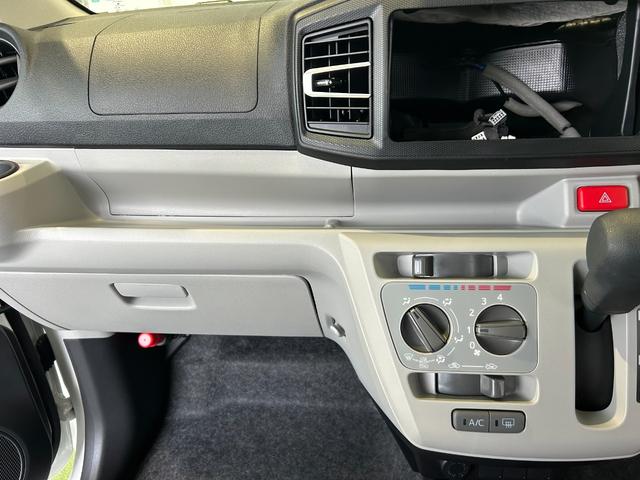 ミライース Ｘ　ＳＡＩＩＩ　コ－ナ－センサ－　オ－トハイビ－ム　アイドリングストップ機能　衝突被害軽減ブレーキ　ＬＥＤヘッドライト（17枚目）