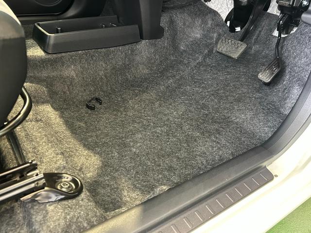 ミライース Ｘ　ＳＡＩＩＩ　コ－ナ－センサ－　オ－トハイビ－ム　アイドリングストップ機能　衝突被害軽減ブレーキ　ＬＥＤヘッドライト（27枚目）