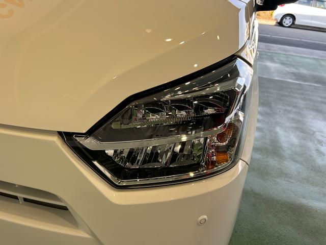 ミライース Ｘ　ＳＡＩＩＩ　コ－ナ－センサ－　オ－トハイビ－ム　アイドリングストップ機能　衝突被害軽減ブレーキ　ＬＥＤヘッドライト（29枚目）