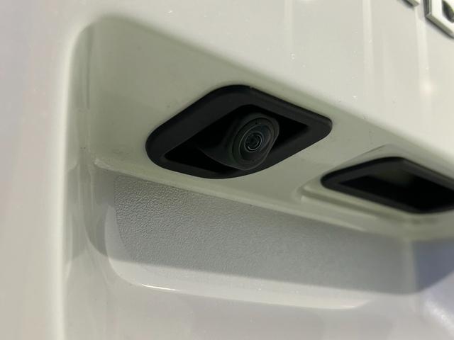 ムーヴキャンバス ストライプスＧ　電動パーキング　プッシュボタンスタ－ト　両側電動スライドドア　コ－ナ－センサ－　衝突被害軽減ブレーキ　アイドリングストップ機能　シ－トヒ－タ－　パノラマモニタ－対応　ＬＥＤヘッドライト（9枚目）