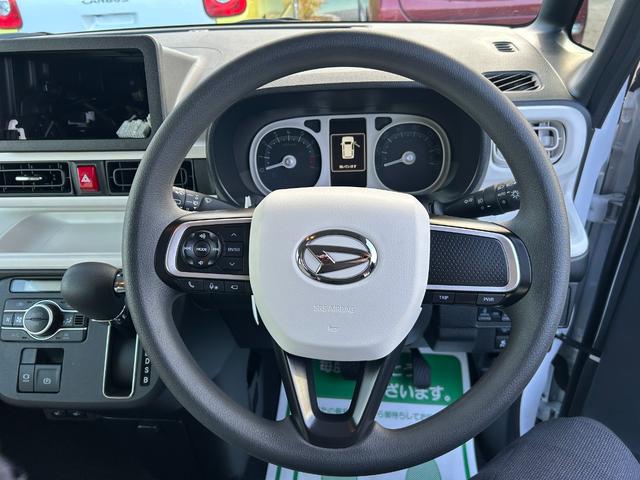 ムーヴキャンバス ストライプスＧ　電動パーキング　プッシュボタンスタ－ト　両側電動スライドドア　コ－ナ－センサ－　衝突被害軽減ブレーキ　アイドリングストップ機能　シ－トヒ－タ－　パノラマモニタ－対応　ＬＥＤヘッドライト（11枚目）