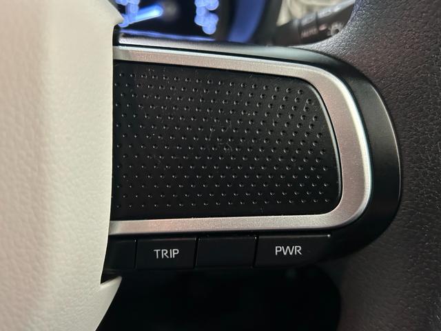 ムーヴキャンバス ストライプスＧ　電動パーキング　プッシュボタンスタ－ト　両側電動スライドドア　コ－ナ－センサ－　衝突被害軽減ブレーキ　アイドリングストップ機能　シ－トヒ－タ－　パノラマモニタ－対応　ＬＥＤヘッドライト（14枚目）