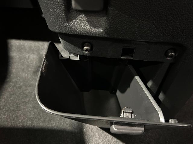 ムーヴキャンバス ストライプスＧ　電動パーキング　プッシュボタンスタ－ト　両側電動スライドドア　コ－ナ－センサ－　衝突被害軽減ブレーキ　アイドリングストップ機能　シ－トヒ－タ－　パノラマモニタ－対応　ＬＥＤヘッドライト（23枚目）