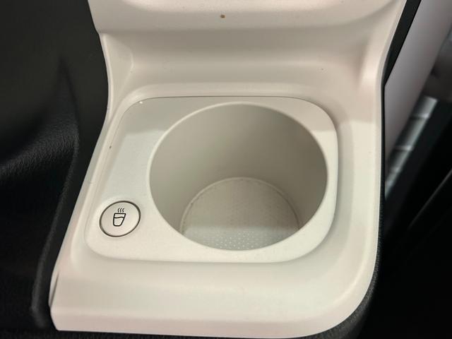 ムーヴキャンバス ストライプスＧ　電動パーキング　プッシュボタンスタ－ト　両側電動スライドドア　コ－ナ－センサ－　衝突被害軽減ブレーキ　アイドリングストップ機能　シ－トヒ－タ－　パノラマモニタ－対応　ＬＥＤヘッドライト（24枚目）