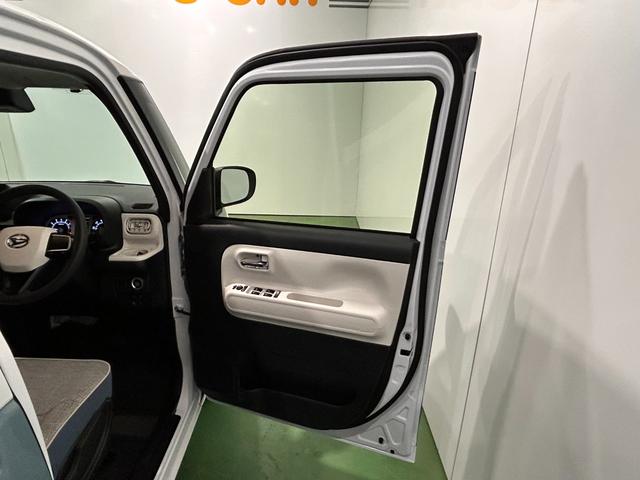 ムーヴキャンバス ストライプスＧ　電動パーキング　プッシュボタンスタ－ト　両側電動スライドドア　コ－ナ－センサ－　衝突被害軽減ブレーキ　アイドリングストップ機能　シ－トヒ－タ－　パノラマモニタ－対応　ＬＥＤヘッドライト（38枚目）