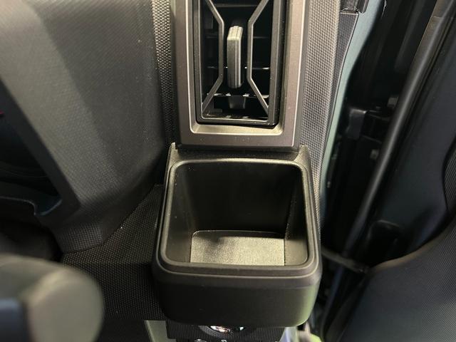 タフト Ｇターボ　ダーククロムベンチャー　バックカメラ対応　シ－トヒ－タ－　プッシュボタンスタ－ト　衝突被害軽減ブレーキ　コ－ナ－センサ－　アイドリングストップ機能　電動パーキング　全車速追従機能付ＡＣＣ　ＬＥＤヘッドライト（20枚目）