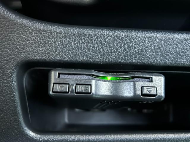 ムーヴキャンバス ストライプスＧ　ナビ　ドラレコ　ＥＴＣ　プッシュボタンスタ－ト　両側電動スライドドア　コ－ナ－センサ－　衝突被害軽減ブレーキ　アイドリングストップ機能　電動パーキング　シ－トヒ－タ－　バックカメラ（7枚目）