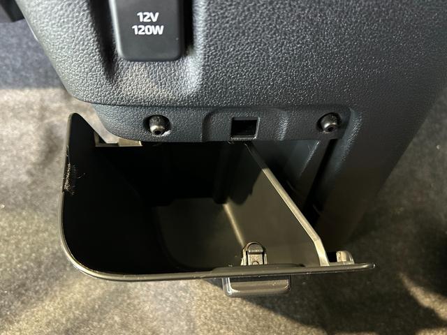 ムーヴキャンバス ストライプスＧ　ナビ　ドラレコ　ＥＴＣ　プッシュボタンスタ－ト　両側電動スライドドア　コ－ナ－センサ－　衝突被害軽減ブレーキ　アイドリングストップ機能　電動パーキング　シ－トヒ－タ－　バックカメラ（21枚目）