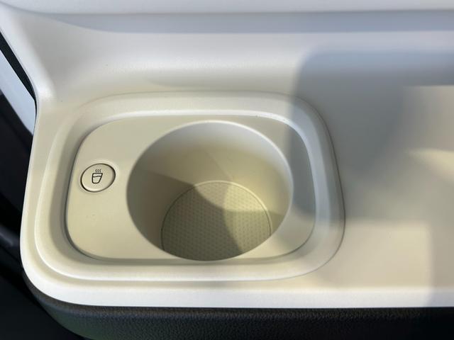 ムーヴキャンバス ストライプスＧ　ナビ　ドラレコ　ＥＴＣ　プッシュボタンスタ－ト　両側電動スライドドア　コ－ナ－センサ－　衝突被害軽減ブレーキ　アイドリングストップ機能　電動パーキング　シ－トヒ－タ－　バックカメラ（22枚目）