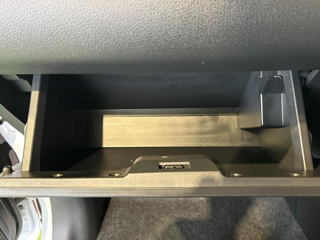 ムーヴキャンバス ストライプスＧ　ナビ　ドラレコ　ＥＴＣ　プッシュボタンスタ－ト　両側電動スライドドア　コ－ナ－センサ－　衝突被害軽減ブレーキ　アイドリングストップ機能　電動パーキング　シ－トヒ－タ－　バックカメラ（23枚目）