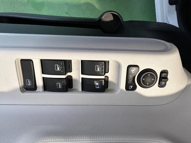 ムーヴキャンバス ストライプスＧ　ナビ　ドラレコ　ＥＴＣ　プッシュボタンスタ－ト　両側電動スライドドア　コ－ナ－センサ－　衝突被害軽減ブレーキ　アイドリングストップ機能　電動パーキング　シ－トヒ－タ－　バックカメラ（27枚目）