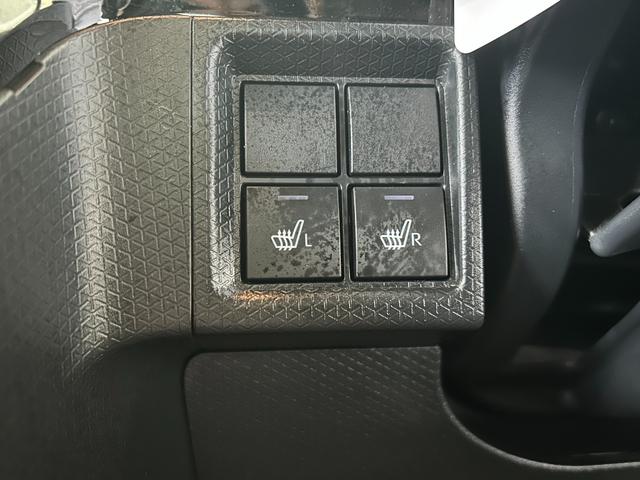 タント カスタムＸ　バックカメラ対応　両側電動スライドドア　衝突被害軽減ブレーキ　コ－ナ－センサ－　アイドリングストップ機能　シ－トヒ－タ－　電動パーキング　ＬＥＤヘッドライト　キーフリ－　アルミホイール（13枚目）
