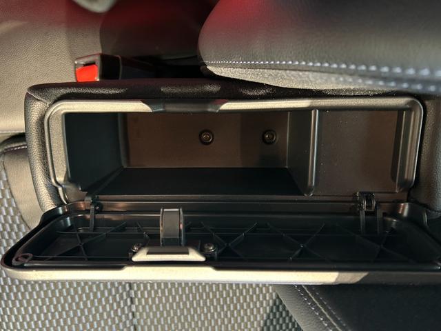 タント カスタムＸ　バックカメラ対応　両側電動スライドドア　衝突被害軽減ブレーキ　コ－ナ－センサ－　アイドリングストップ機能　シ－トヒ－タ－　電動パーキング　ＬＥＤヘッドライト　キーフリ－　アルミホイール（21枚目）