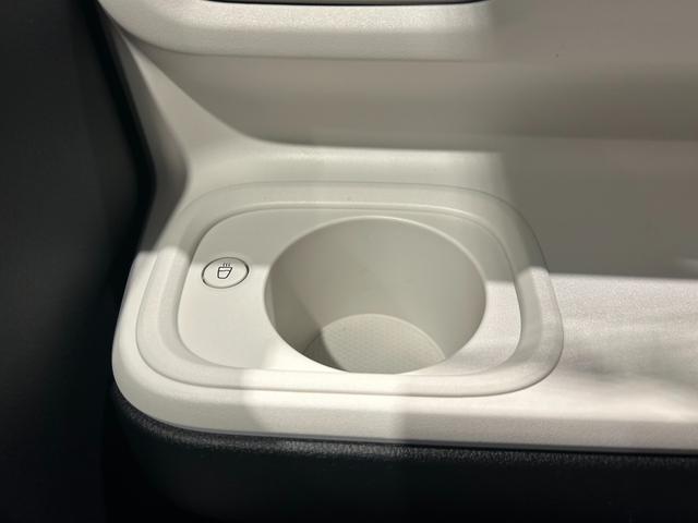 ムーヴキャンバス ストライプスＧ　ナビ　ドラレコ　電動パーキング　プッシュボタンスタ－ト　両側電動スライドドア　衝突被害軽減ブレーキ　コ－ナ－センサ－　アイドリングストップ機能　シ－トヒ－タ－　パノラマモニタ－　ＬＥＤヘッドライト（27枚目）