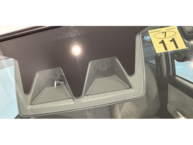 ムーヴキャンバス ストライプスＧ　ナビ　ドラレコ　電動パーキング　プッシュボタンスタ－ト　衝突被害軽減ブレーキ　コ－ナ－センサ－　アイドリングストップ機能　シ－トヒ－タ－　パノラマモニタ－（7枚目）