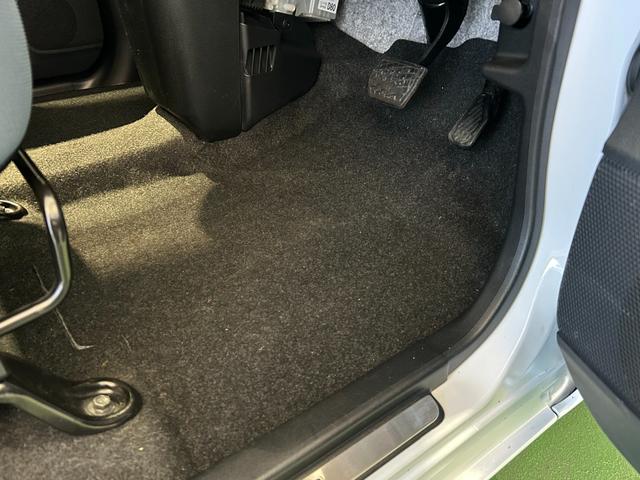 ムーヴキャンバス ストライプスＧ　ナビ　ドラレコ　電動パーキング　プッシュボタンスタ－ト　衝突被害軽減ブレーキ　コ－ナ－センサ－　アイドリングストップ機能　シ－トヒ－タ－　パノラマモニタ－（43枚目）