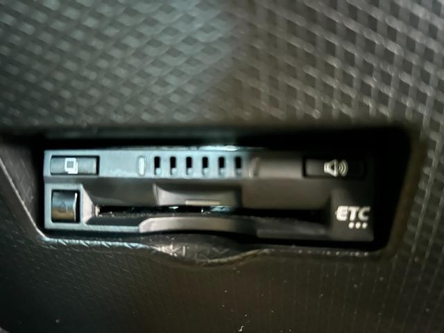 タント カスタムＸ　ナビ　ドラレコ　ＥＴＣ　電動パーキング　プッシュボタンスタ－ト　両側電動スライドドア　衝突被害軽減ブレーキ　コ－ナ－センサ－　アイドリングストップ機能　シ－トヒ－タ－　バックカメラ（9枚目）