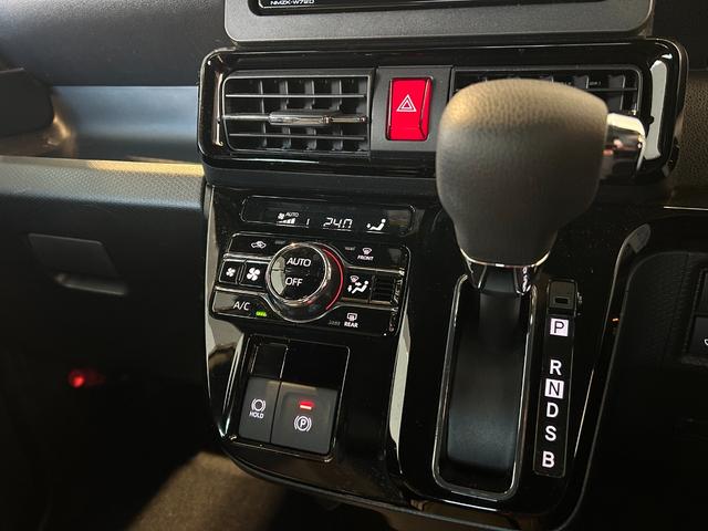 タント カスタムＸ　ナビ　ドラレコ　ＥＴＣ　電動パーキング　プッシュボタンスタ－ト　両側電動スライドドア　衝突被害軽減ブレーキ　コ－ナ－センサ－　アイドリングストップ機能　シ－トヒ－タ－　バックカメラ（11枚目）