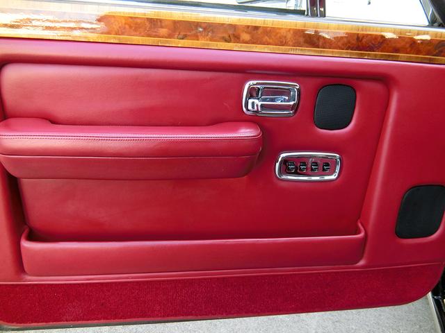 シルバースパー リムジン　シルバースパー２　赤革　ユーザー買取車　ＰＳ　ＰＷ　パワーシート　エアコン　フロアマット　ウッドパネル　純正ホイール　革巻ステアリング（14枚目）