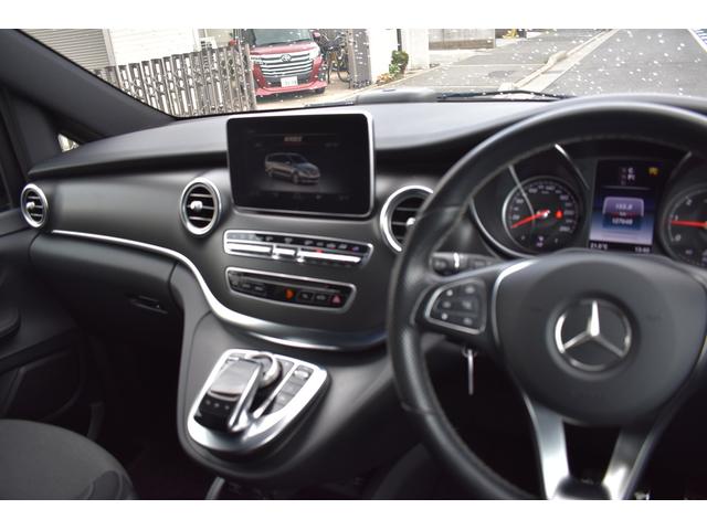 Ｖクラス Ｖ２２０ｄ　スポーツ　レーダーセーフティＰＫＧ　ＡＭＧ１９インチアルミホイール　リア電動トランク　左右電動スライドドア　全方位カメラ　レーンキープアシスト　ＥＴＣ　純正ナビ　　パーキングアシスト（22枚目）