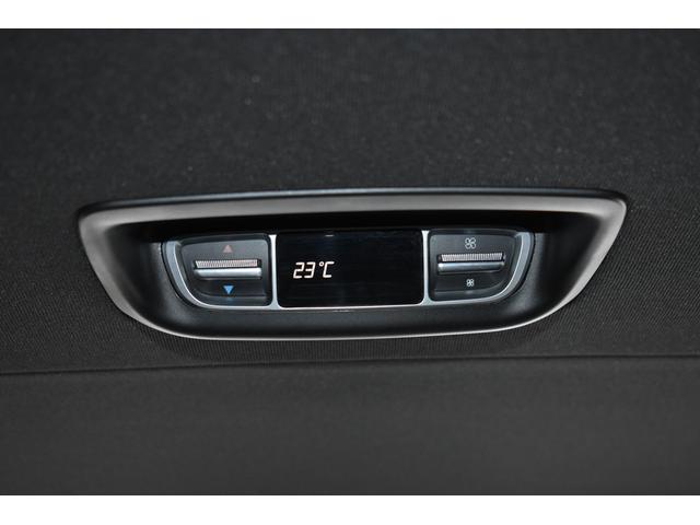 Ｖクラス Ｖ２２０ｄ　スポーツ　レーダーセーフティＰＫＧ　ＡＭＧ１９インチアルミホイール　リア電動トランク　左右電動スライドドア　全方位カメラ　レーンキープアシスト　ＥＴＣ　純正ナビ　　パーキングアシスト（40枚目）