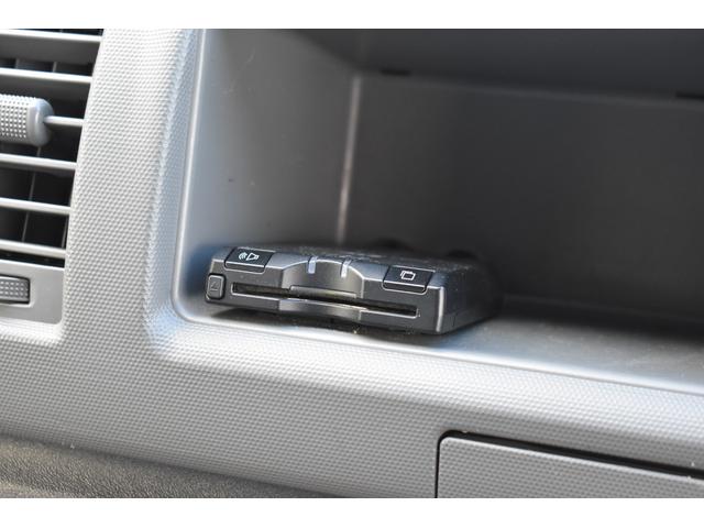 ハイエースコミューター スーパーロングGL 15人乗り ETC フルセグTVナビ バックカメラ パワースライドドア 最後列跳ね上げシート 電格ミラー フロントフォグランプ(26枚目)