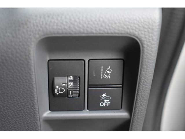 �����[���L�[�v�A�V�X�g���Փˌy���u���[�L��