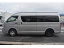 TOYOTA HIACE COMMUTER