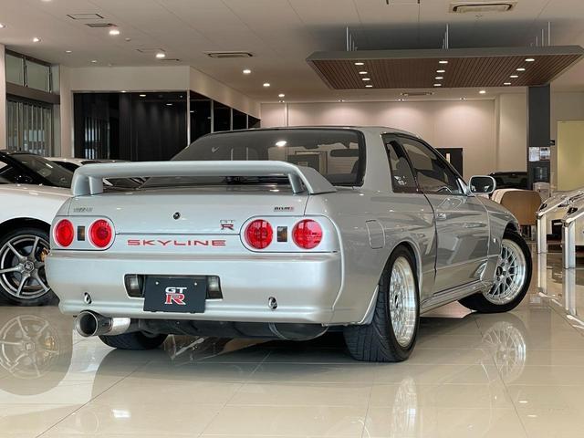 ＧＴ－Ｒ　後期モデル　ワンオーナー　ＢＢＳアルミホイール　ＮＩＳＭＯメーター交換記録有り　フロントＮＩＳＭＯエアロ　記録簿(3枚目)