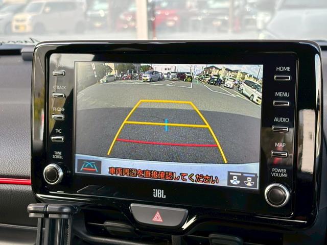 ＧＲヤリス ＲＺ　ハイパフォーマンス　６速ＭＴ　ＴＯＭＳフルエアロ　ＪＢＬサウンド　純正ナビ　Ｂカメラ　ＥＴＣ　シートヒータ　ステアリングヒータ　ハーフレザーシート　追従クルコン　プッシュスタート　ドラレコ　ヘッドアップディスプレイ（6枚目）