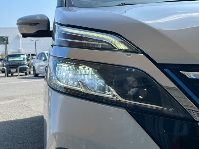 セレナ ｅ－パワー　ハイウェイスターＶ　１オナ　プロパイ　１０型純正ナビ　後席Ｍ　ドラレコ前後　ＥＴＣ　２．０　アラウンドビュ　フルセグ　純正１５インチＡＷ　デジタルミラ　ＬＥＤヘッドライト　ＬＥＤフォグ　衝突軽減ブレーキ　踏み間違い防止（25枚目）