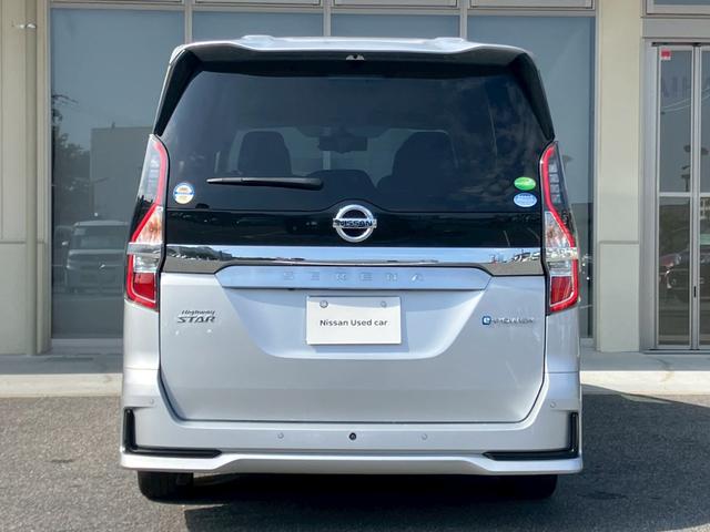 セレナ ｅ－パワー　ハイウェイスターＶ　１オナ　プロパイ　１０型純正ナビ　後席Ｍ　ドラレコ前後　ＥＴＣ　２．０　アラウンドビュ　フルセグ　純正１５インチＡＷ　デジタルミラ　ＬＥＤヘッドライト　ＬＥＤフォグ　衝突軽減ブレーキ　踏み間違い防止（31枚目）