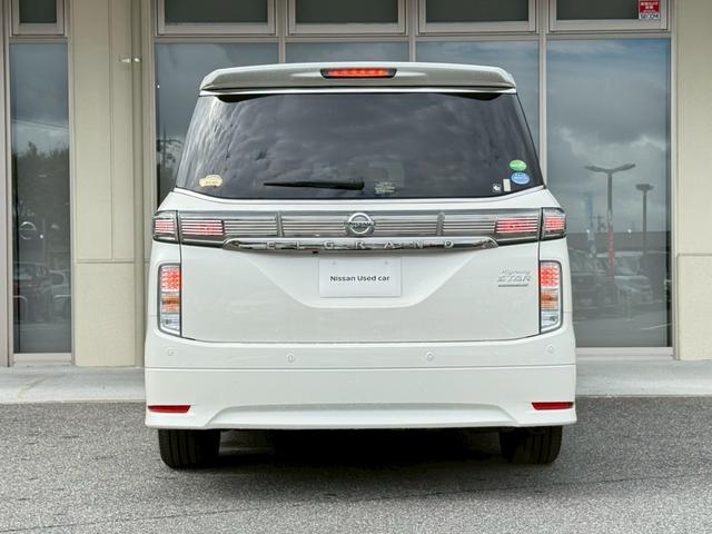 エルグランド ２５０ハイウェイスターＳジェットブラックアバンクロム　１オナ　ＯＰフロントエアロ　ＯＰリアスポ　後席Ｍ　本革シート　全周囲Ｍ　純正ナビＴＶ　エマブレ　追従クルコン　ドラレコ　運助シートヒータ　シートメモリ　パワーバックドア　ＥＴＣ　両側電動スライドドア（30枚目）