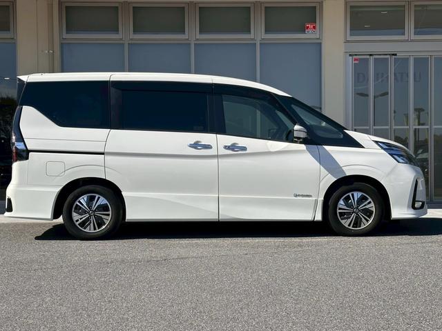 セレナ e-パワー ハイウェイスターV 後席モニター ドラレコ ETC  プロパイ アラモニ デジタルミラー 純正10型ナビ 両側電動スライド 純正15型AW LEDヘッドライト LEDフォグ セーフティーP 衝突軽減装置 踏み間違い防止(34枚目)
