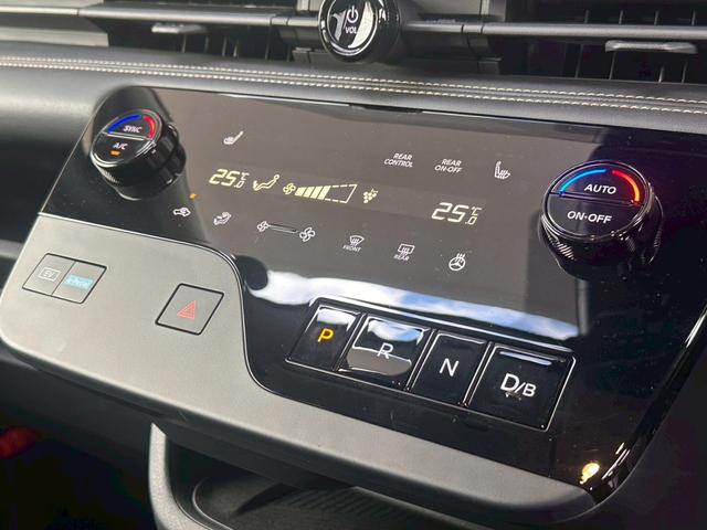 セレナ ｅ－パワー　ハイウェイスターＶ　１オナ　防水シート　１００Ｖ電源　ＥＴＣ　ドラレコ　ＮＣナビ　プロパイ　アラウンドビュー　デジタルミラー　バンパーイルミ　アダプティブＬＥＤヘッドライト　　ＬＥＤフォグ　ＳＯＳコール　純正１６型ＡＷ（12枚目）