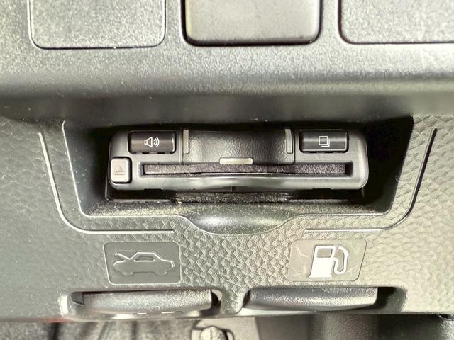 ルーミー カスタムＧ－Ｔ　１オナ　８型ナビ　ＧＲサイドスカート＆リアバンパースポイラ　全周囲Ｍ　前席シートヒータ　両側電動スライドドア　前後ドラレコ　ＥＴＣ　デジタルルームミラ　追従クルーズコントロール　ＬＥＤヘッドライト（8枚目）