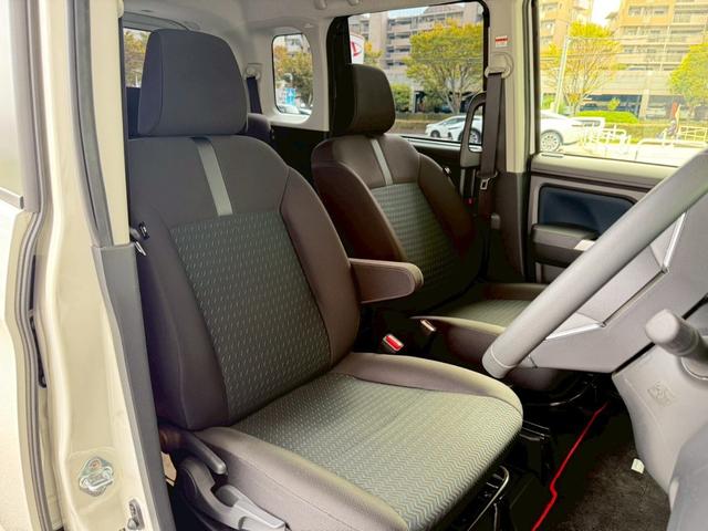 ルーミー カスタムＧ－Ｔ　１オナ　８型ナビ　ＧＲサイドスカート＆リアバンパースポイラ　全周囲Ｍ　前席シートヒータ　両側電動スライドドア　前後ドラレコ　ＥＴＣ　デジタルルームミラ　追従クルーズコントロール　ＬＥＤヘッドライト（22枚目）