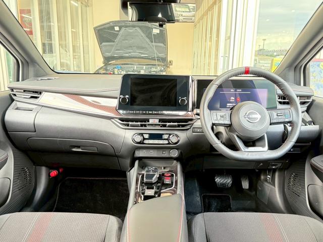 オーラ ニスモ 1オナ ETC2.0  シートヒーター デジタルミラー アラモニ プロパイ NCナビ 寒冷地仕様 ハンドルヒーター NISMO純正17型AW  NISMOエアロ LEDヘッドライト LEDフォグ(4枚目)
