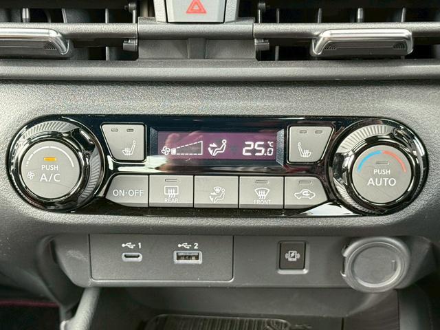 オーラ ニスモ 1オナ ETC2.0  シートヒーター デジタルミラー アラモニ プロパイ NCナビ 寒冷地仕様 ハンドルヒーター NISMO純正17型AW  NISMOエアロ LEDヘッドライト LEDフォグ(10枚目)